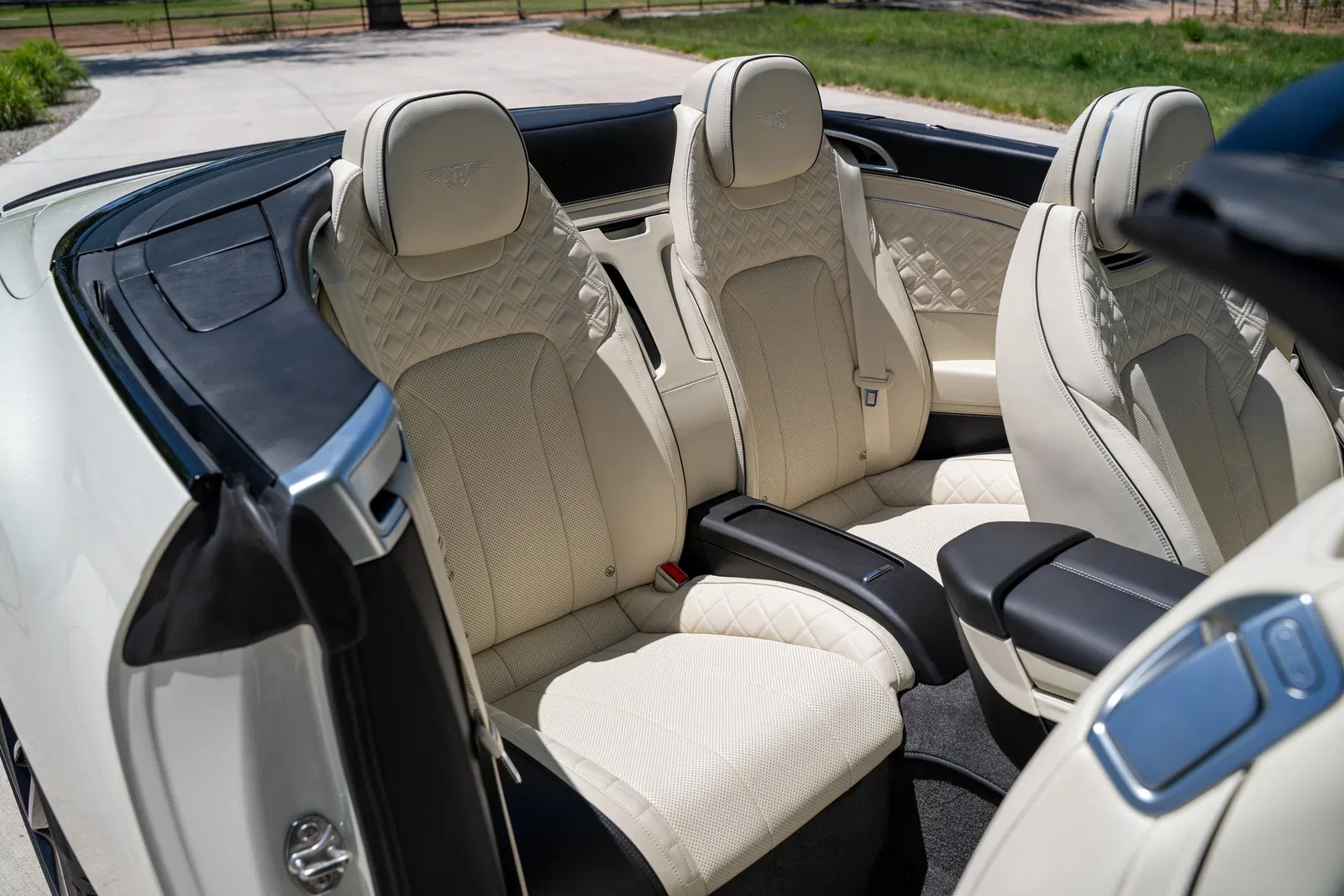 2022 Bentley Continental GTC V8 S - 6k Miles, 1 Owner, 542-hp Twin-Turbo V8, AWD, Unmodified