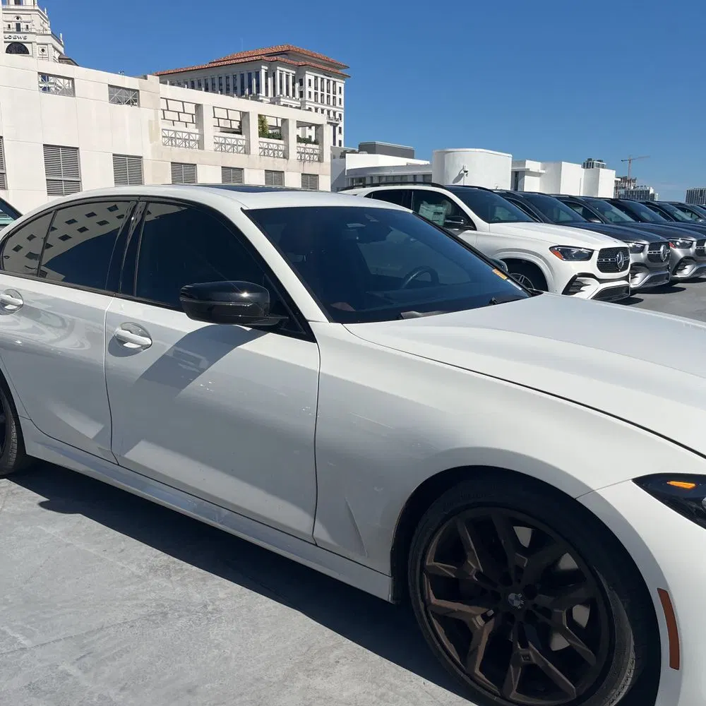 2025 BMW 330i