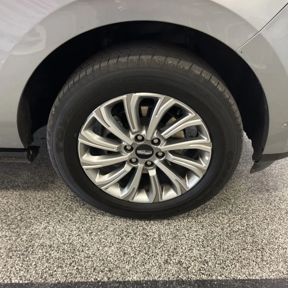 2023 Lincoln Navigator Standard