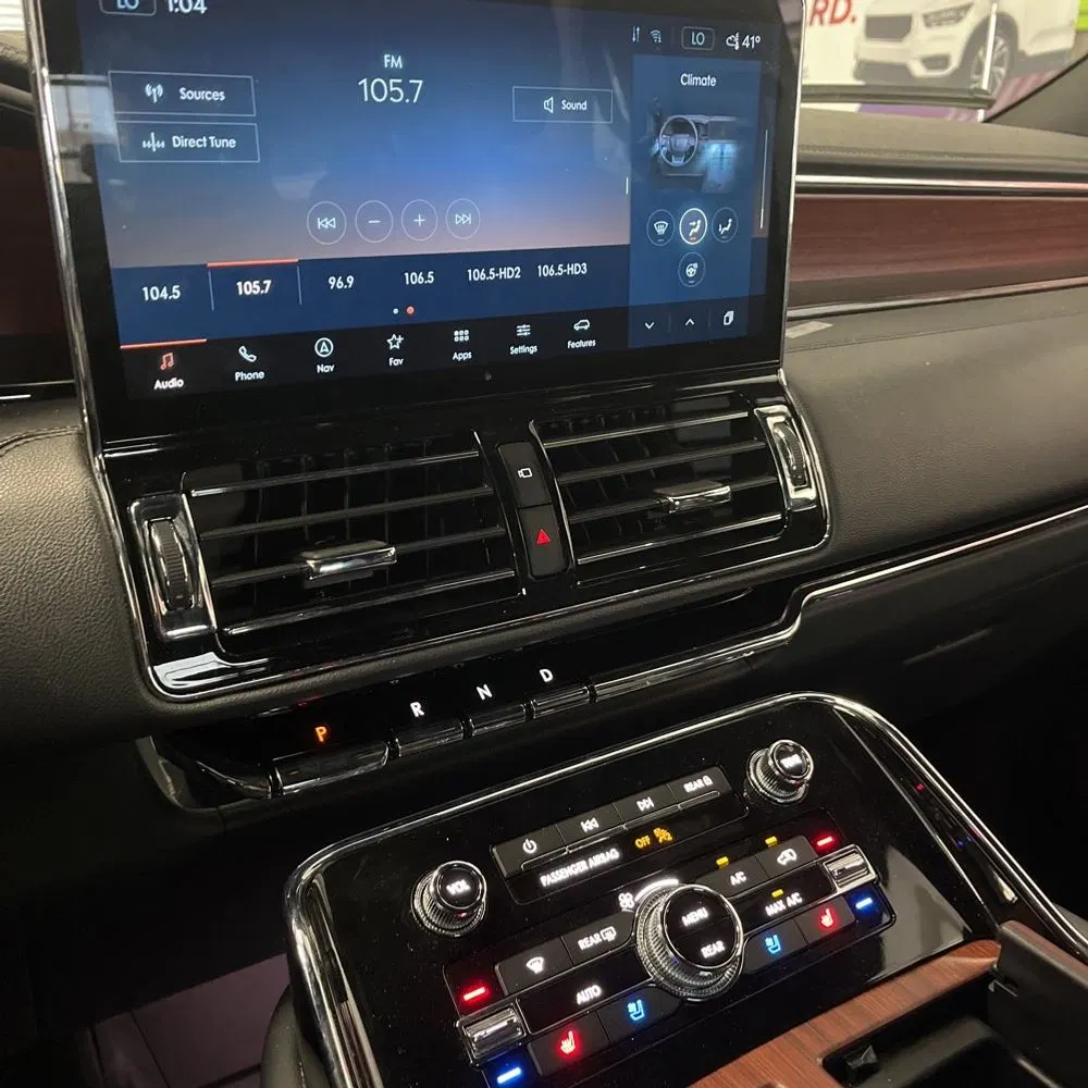 2023 Lincoln Navigator Standard