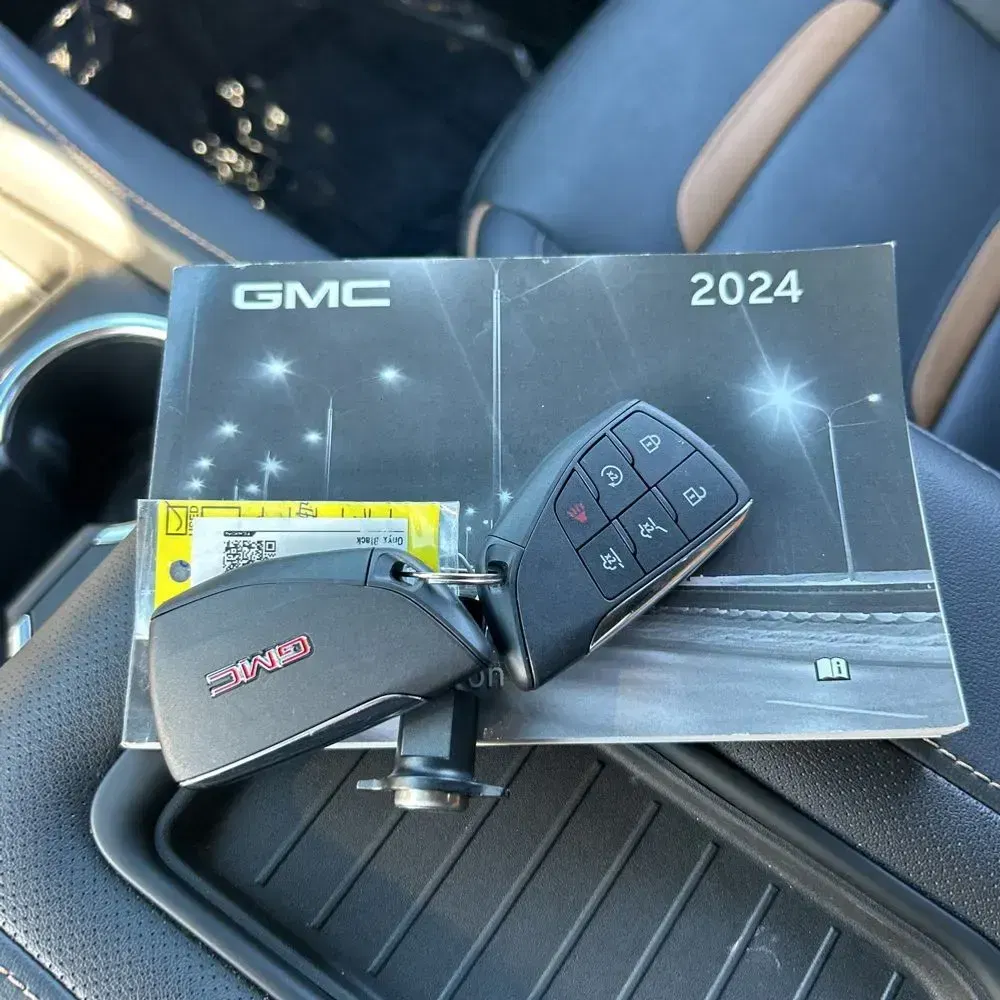2024 GMC Yukon AT4