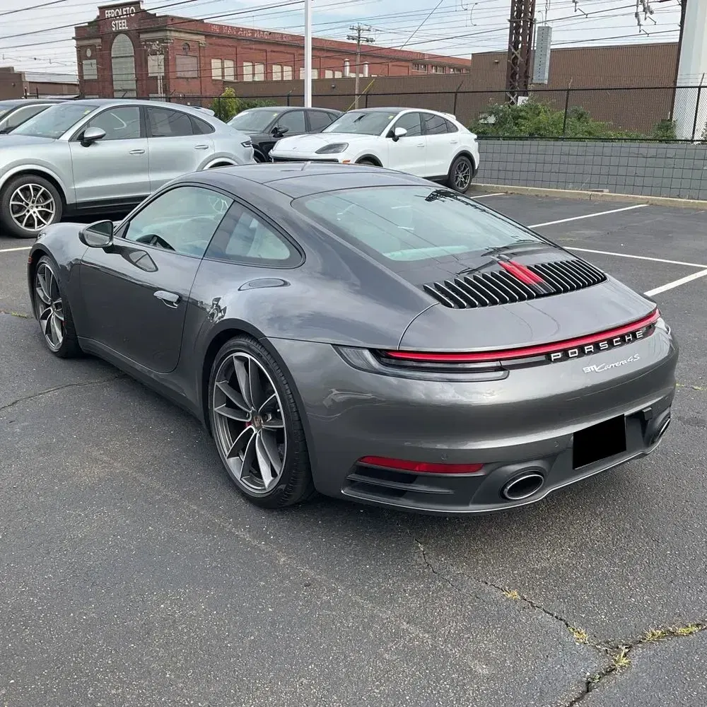 2022 Porsche 911 Carrera 4S