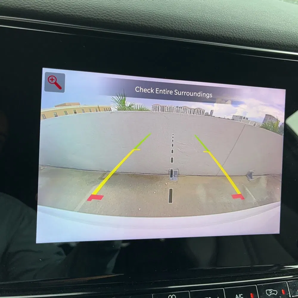 2023 Jeep Wagoneer Base