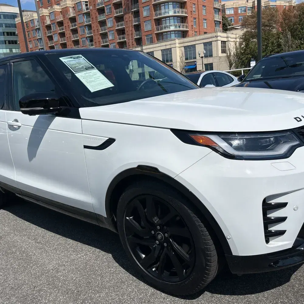 2024 Land Rover Discovery Dynamic SE P300
