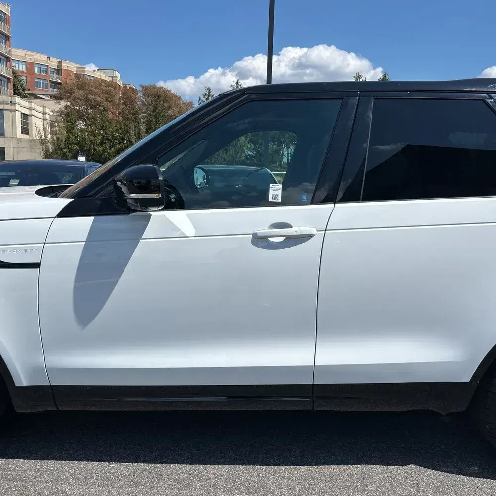 2024 Land Rover Discovery Dynamic SE P300