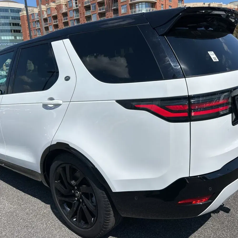2024 Land Rover Discovery Dynamic SE P300