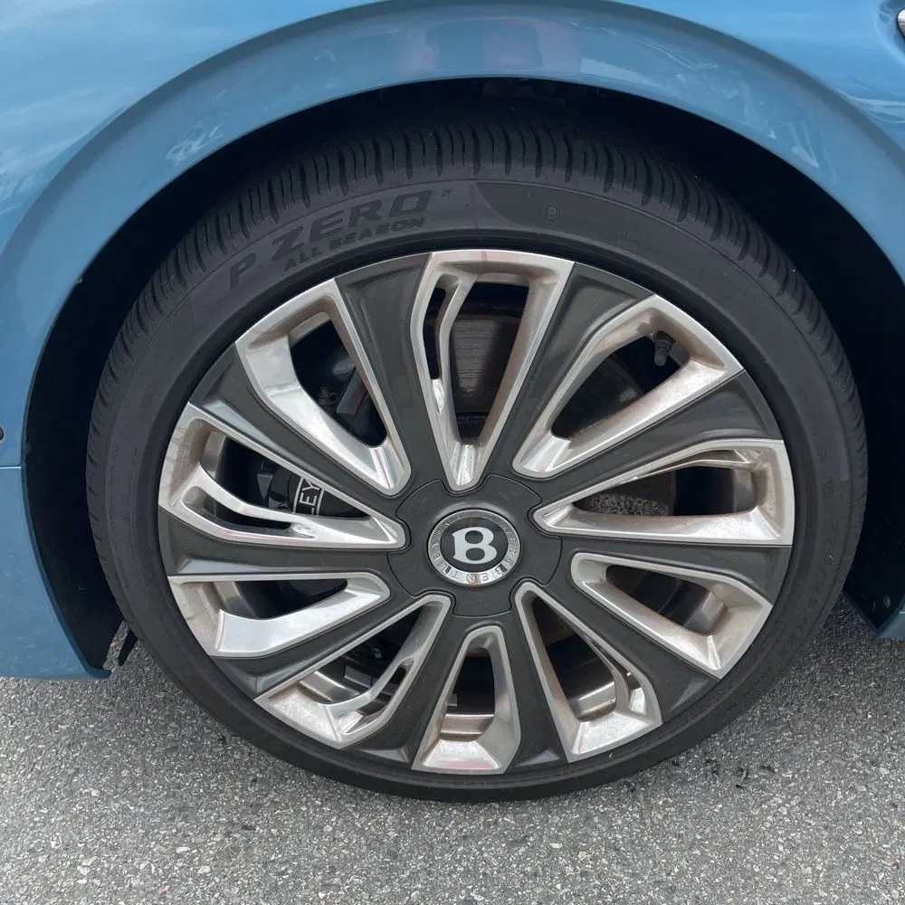 2023 Bentley Flying Spur V8