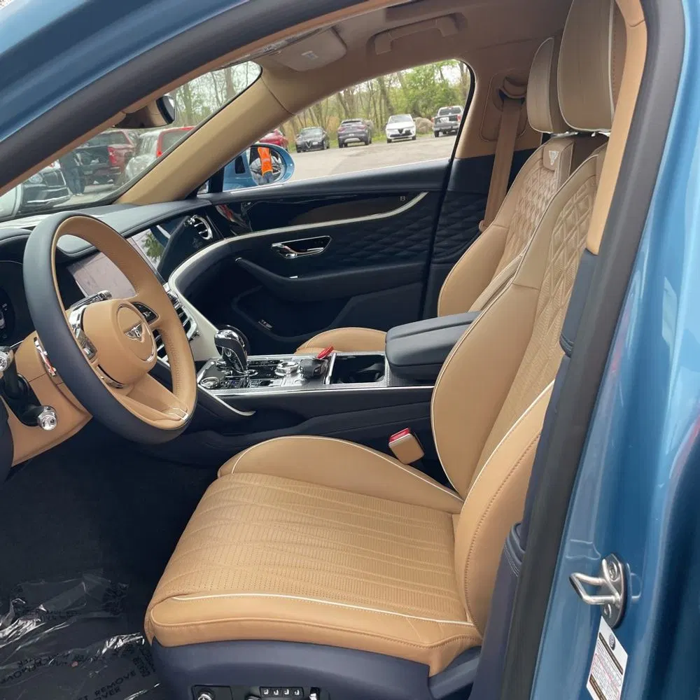 2023 Bentley Flying Spur V8
