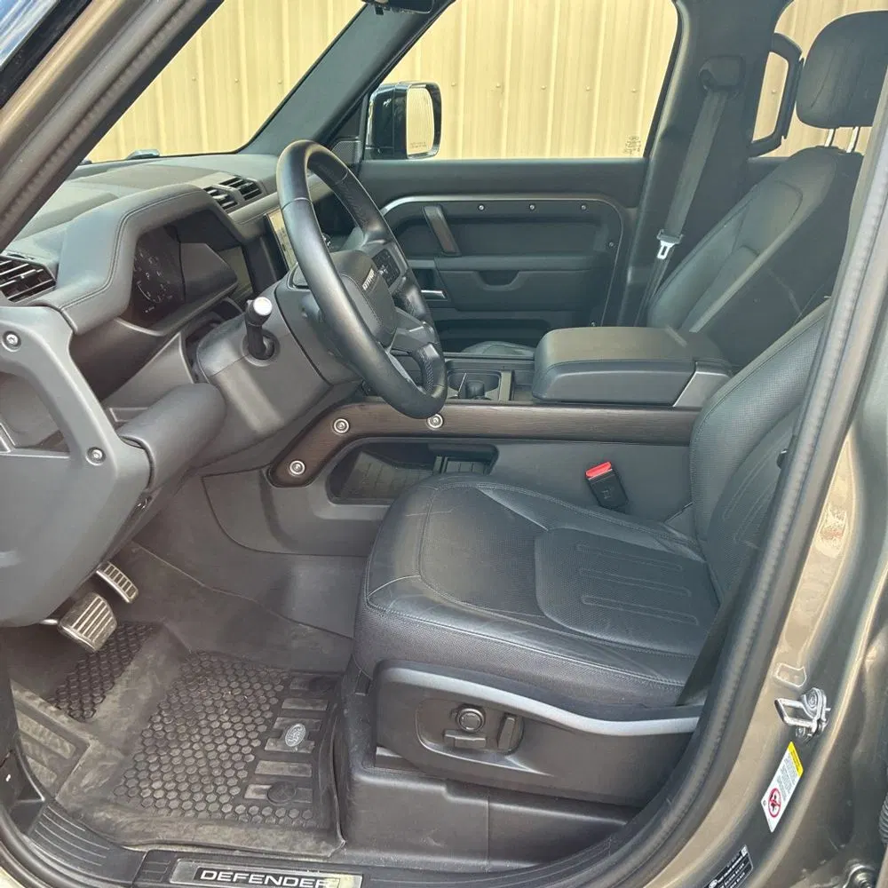 2024 Land Rover Defender 110 P400 X