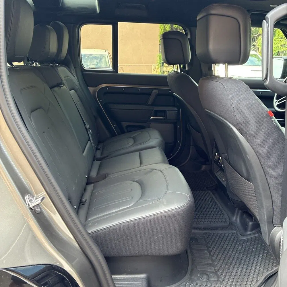 2024 Land Rover Defender 110 P400 X