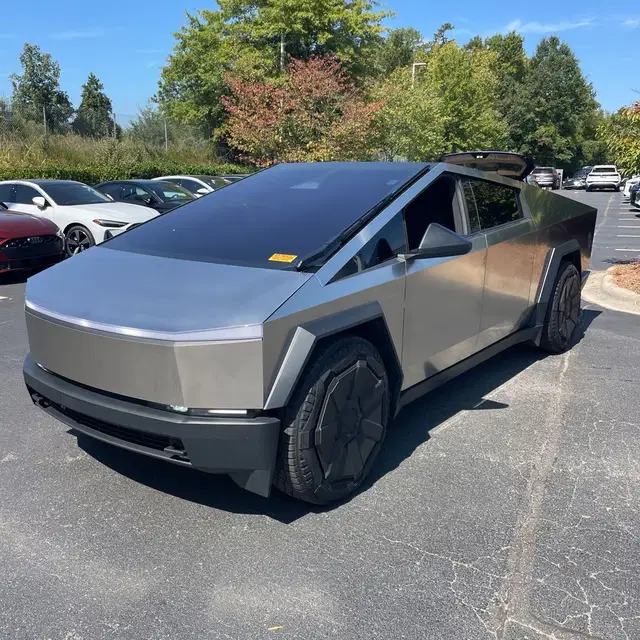 2024 Tesla Cybertruck CyberBeast