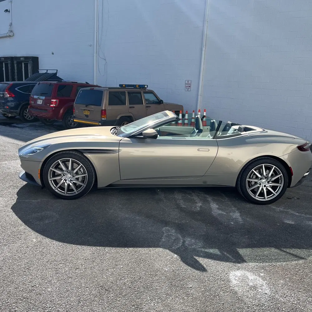 2020 Aston Martin DB11 Base