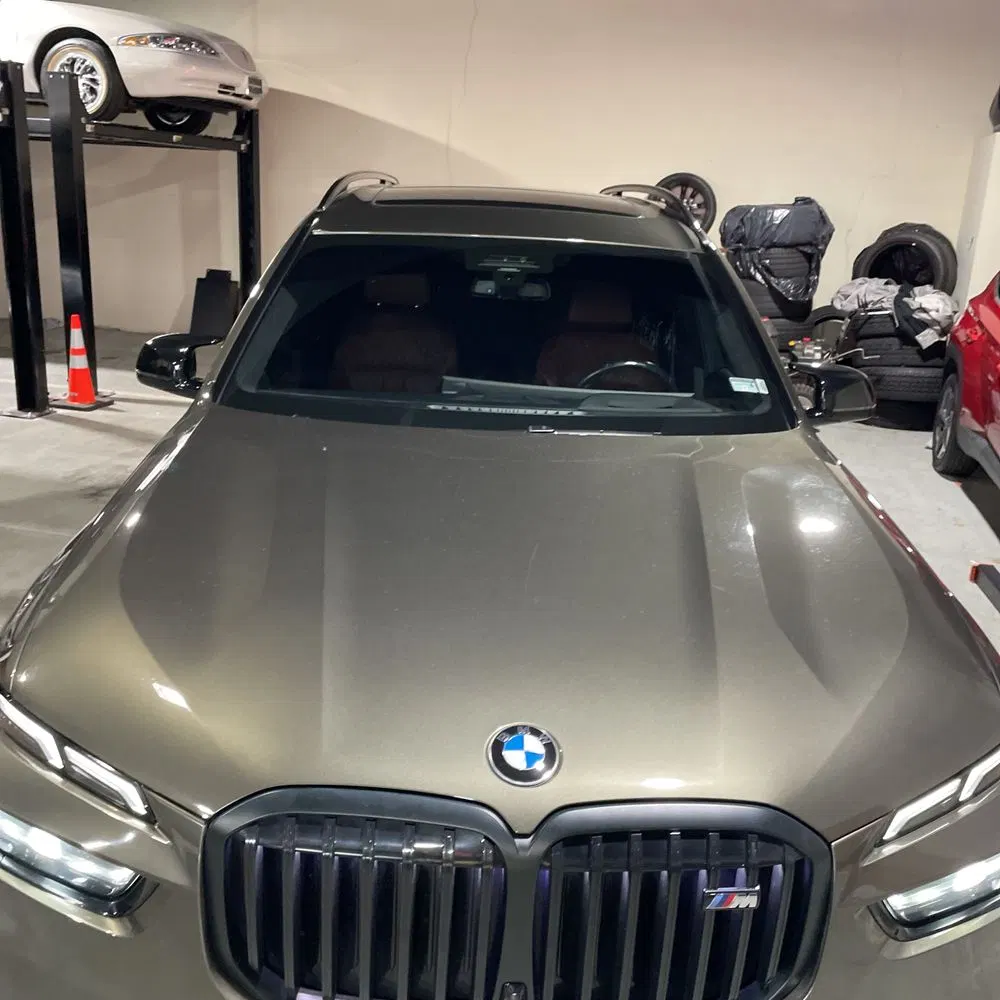 2023 BMW X7 M60i