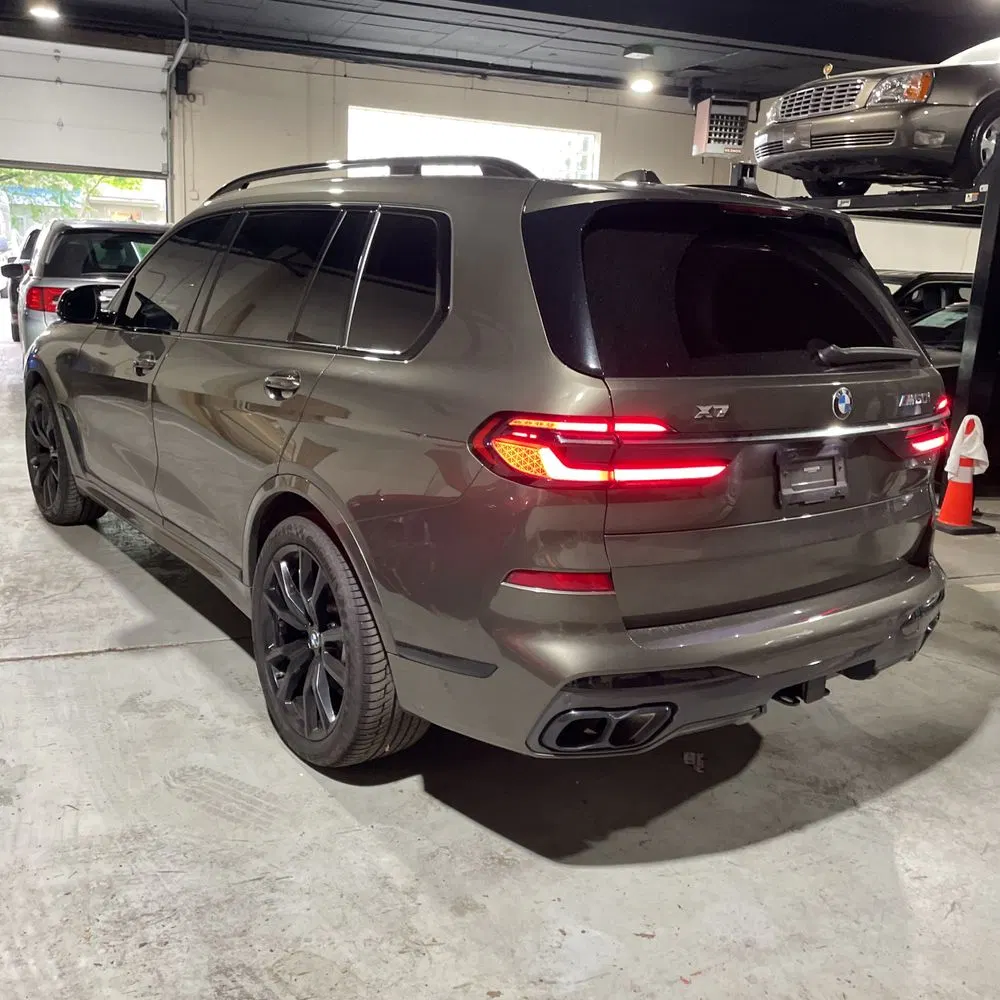 2023 BMW X7 M60i