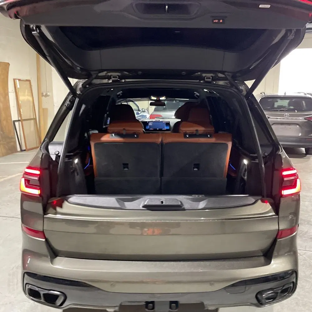 2023 BMW X7 M60i