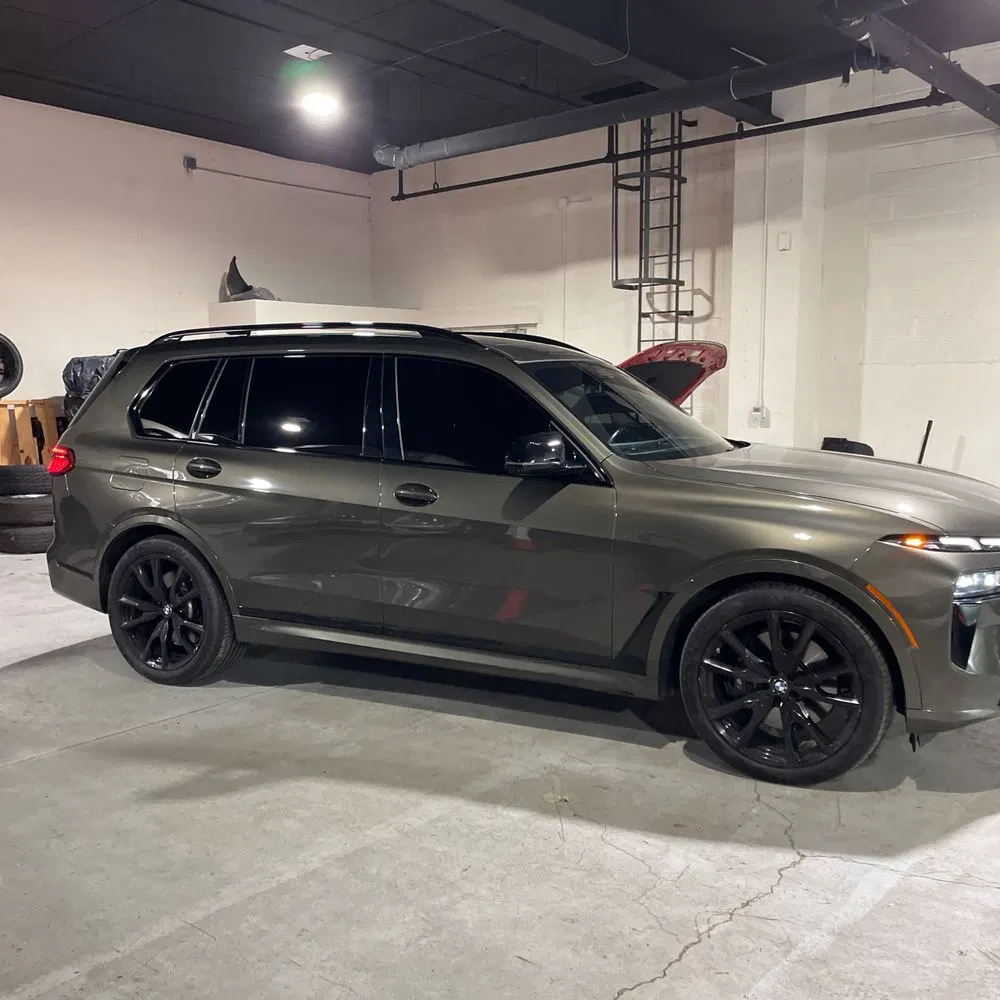 2023 BMW X7 M60i