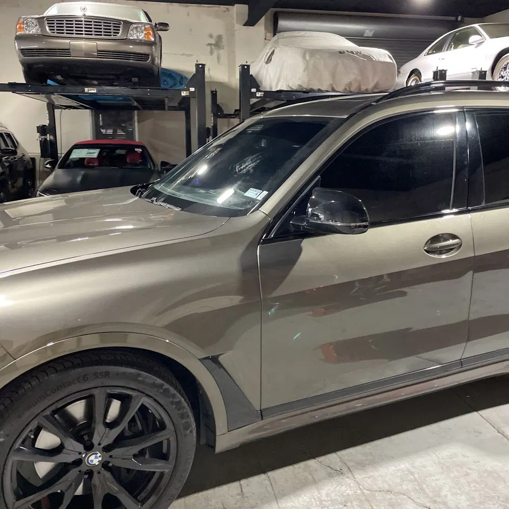 2023 BMW X7 M60i