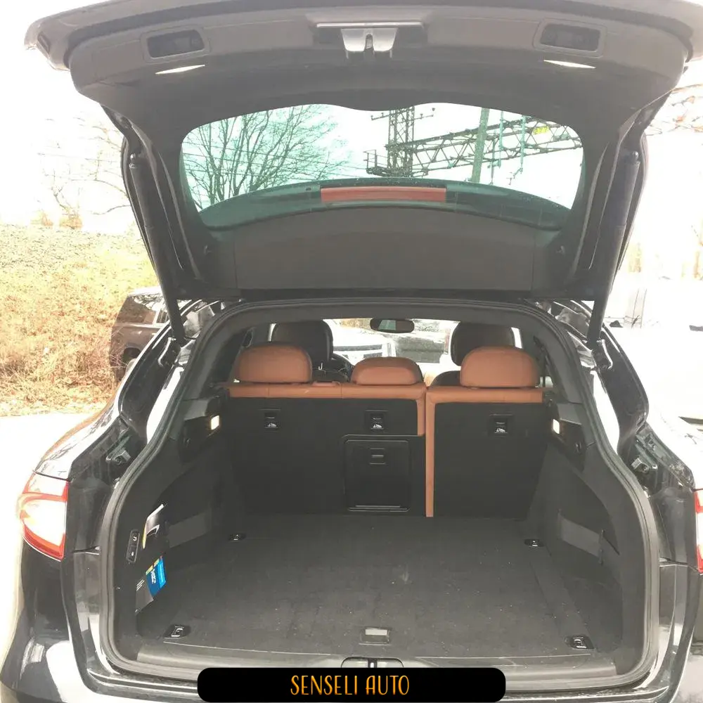 2017 Maserati Levante Base