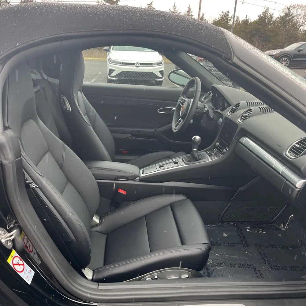 2024 Porsche 718 Boxster S