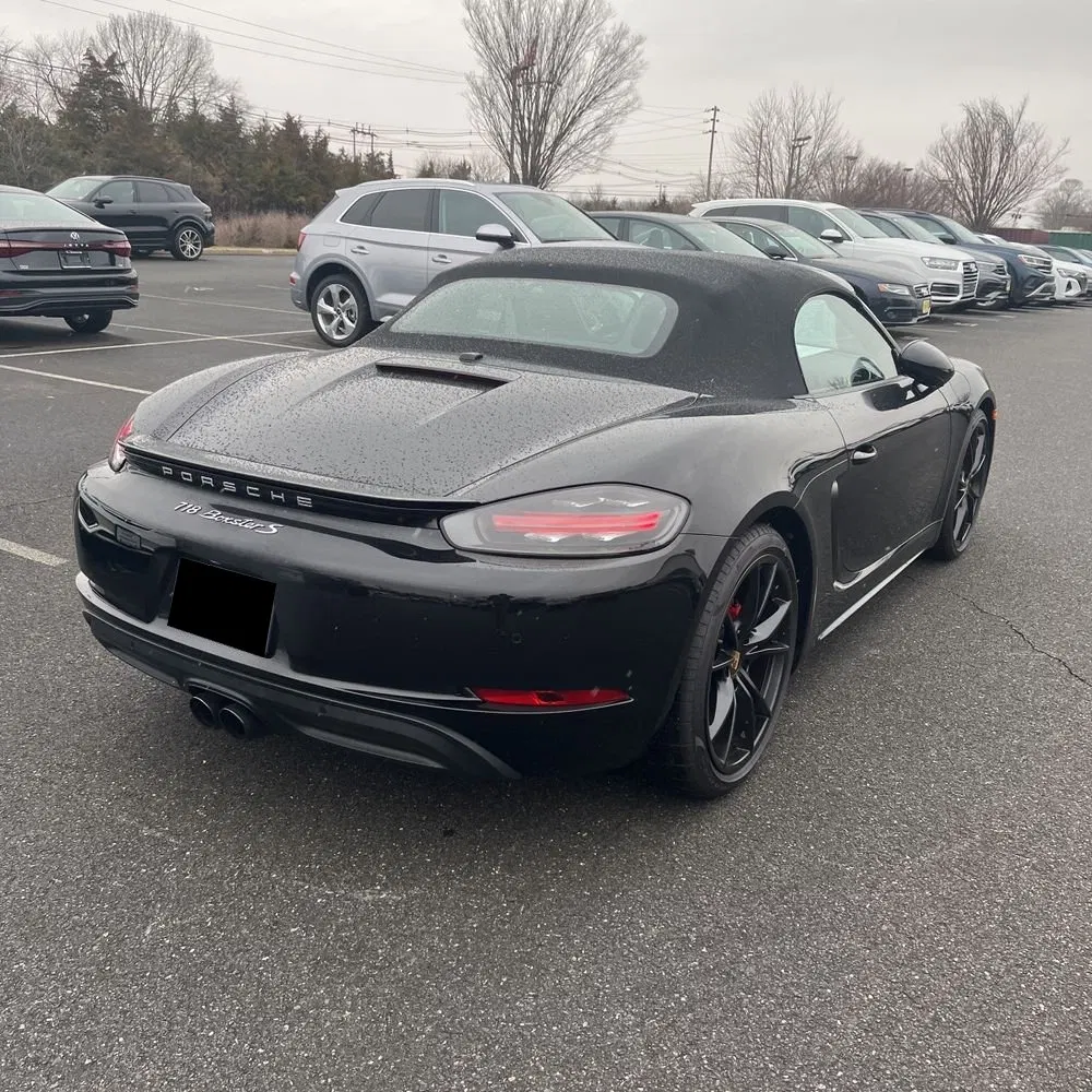 2024 Porsche 718 Boxster S