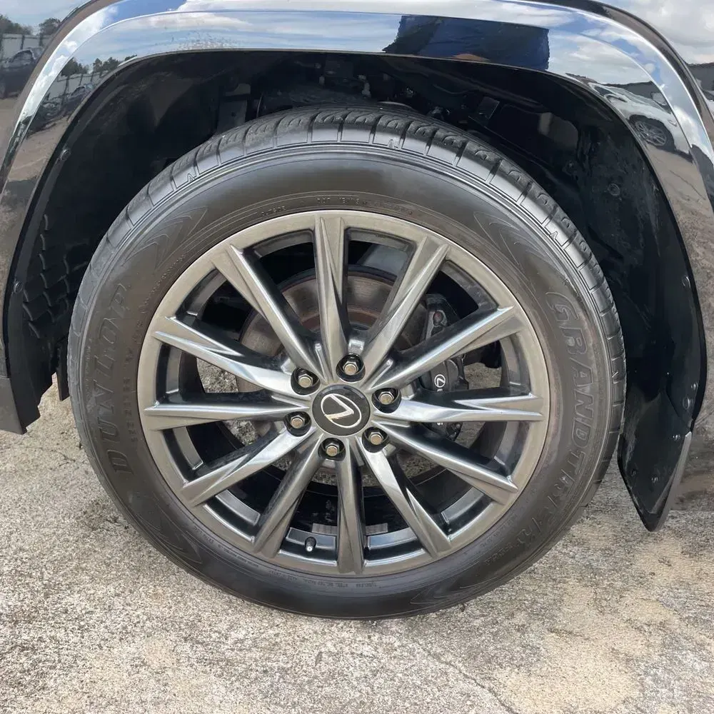 2024 Lexus LX 600 F SPORT Handling