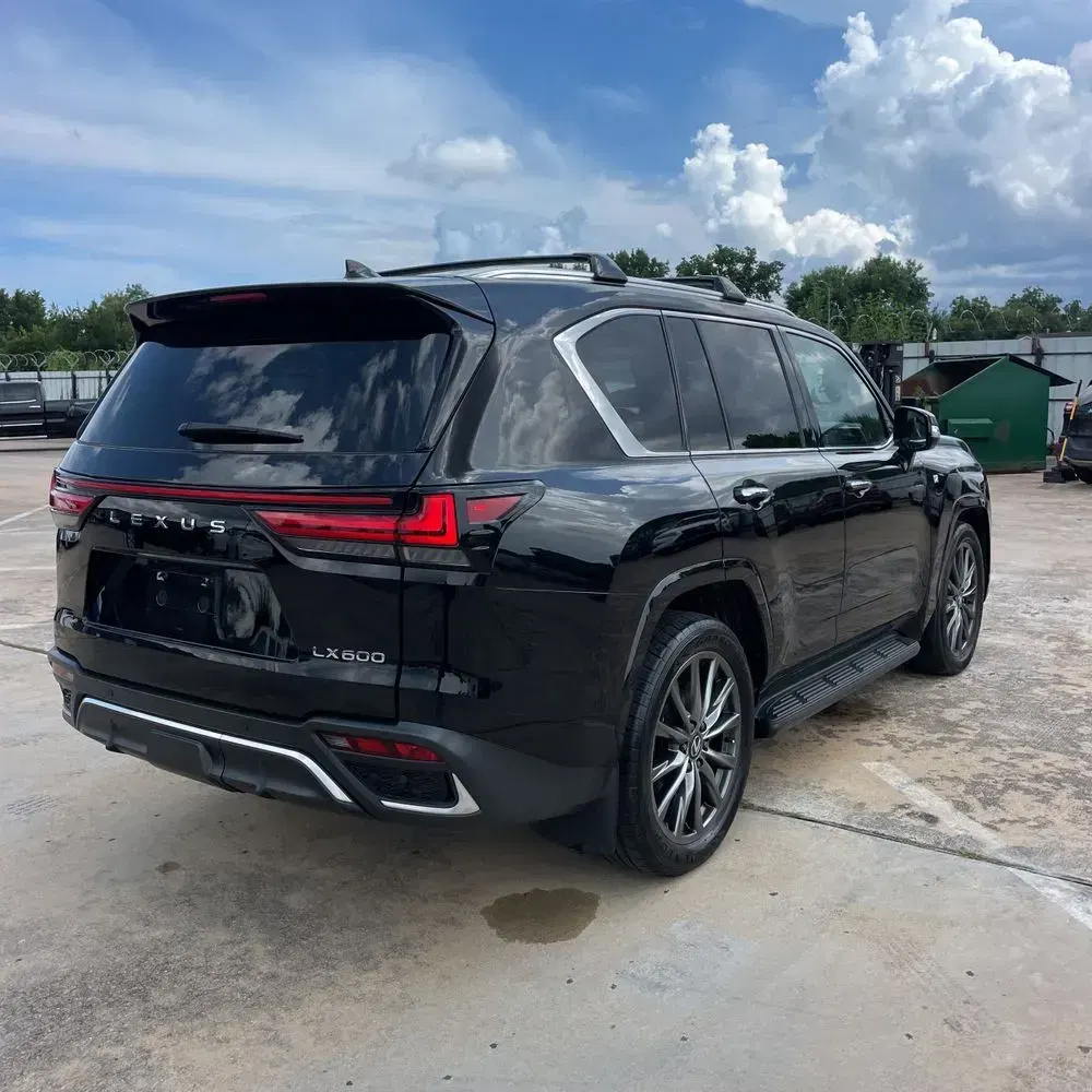 2024 Lexus LX 600 F SPORT Handling
