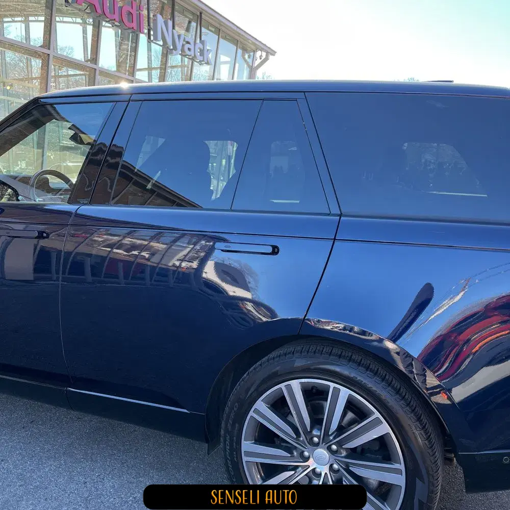 2023 Land Rover Range Rover P530 SE
