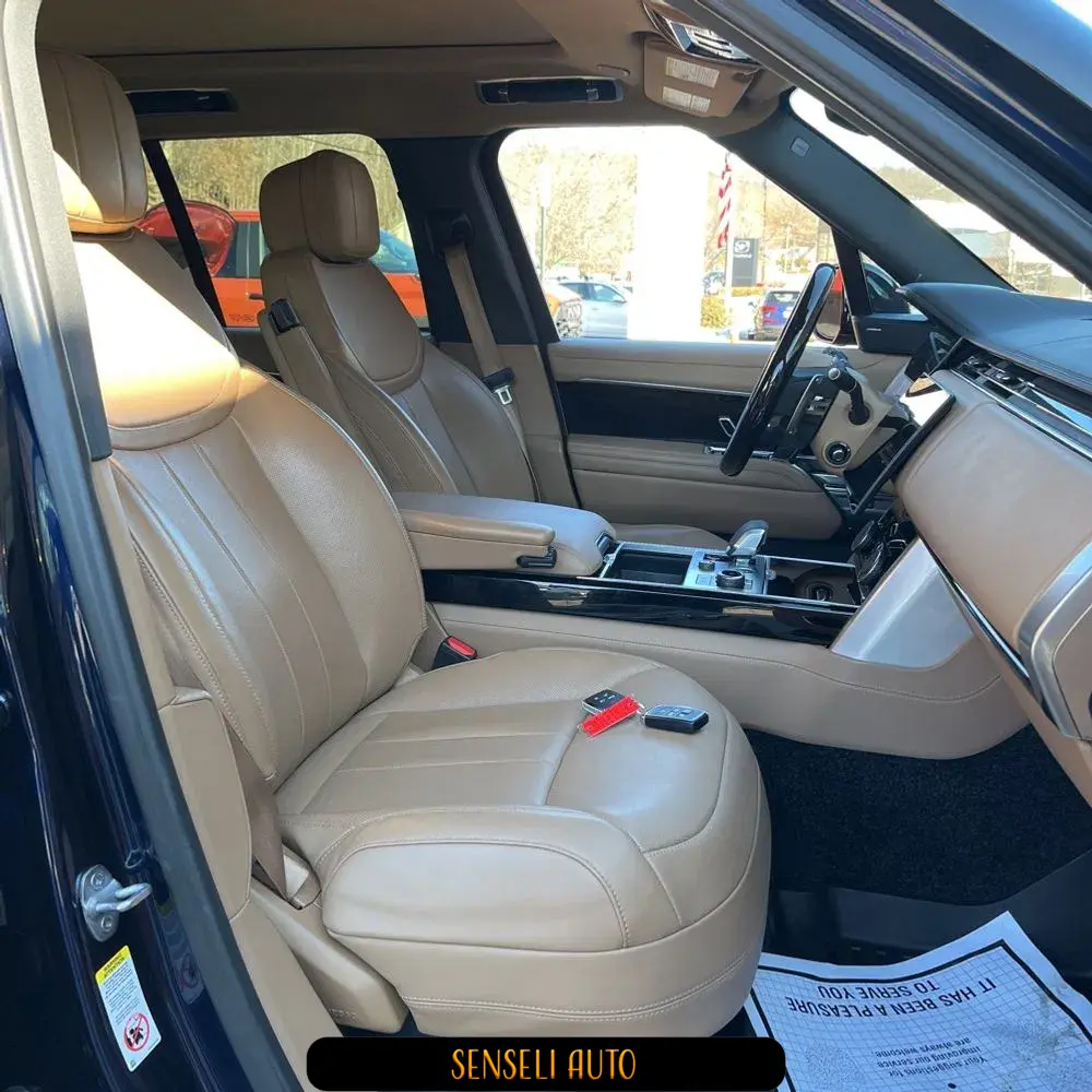 2023 Land Rover Range Rover P530 SE