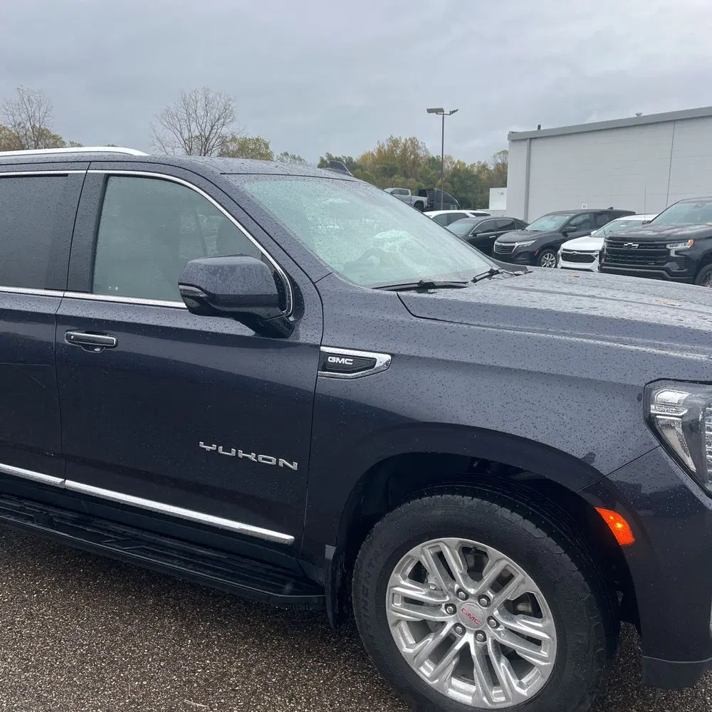 2024 GMC Yukon SLT