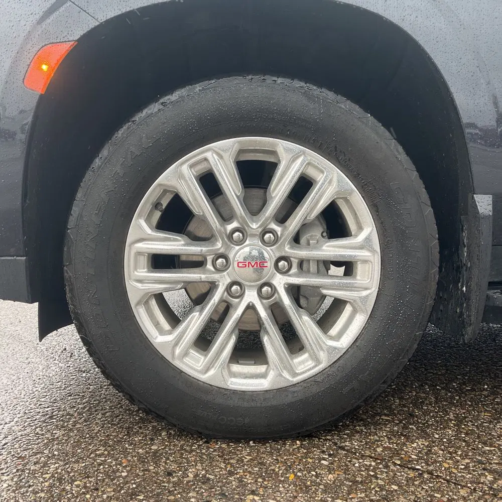 2024 GMC Yukon SLT