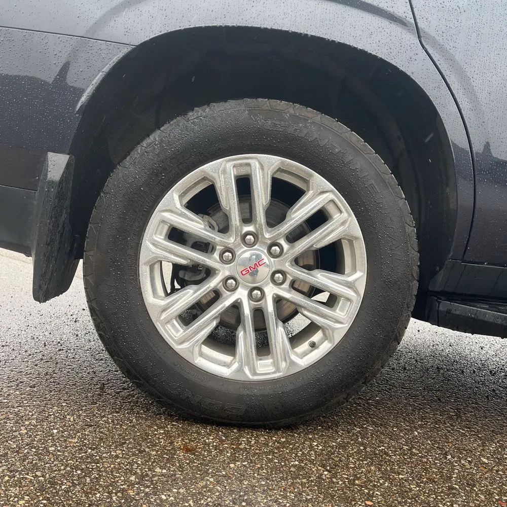 2024 GMC Yukon SLT