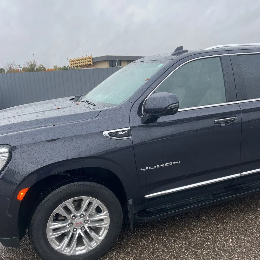 2024 GMC Yukon SLT