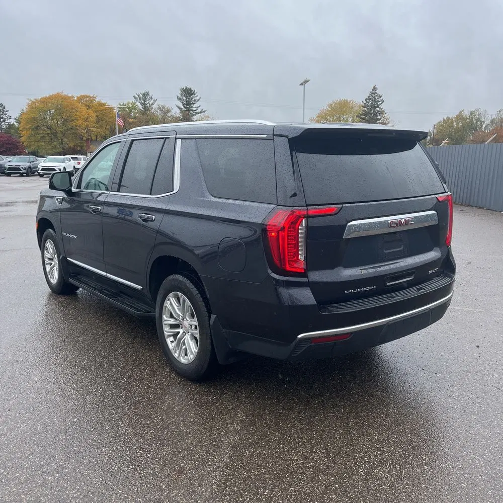 2024 GMC Yukon SLT