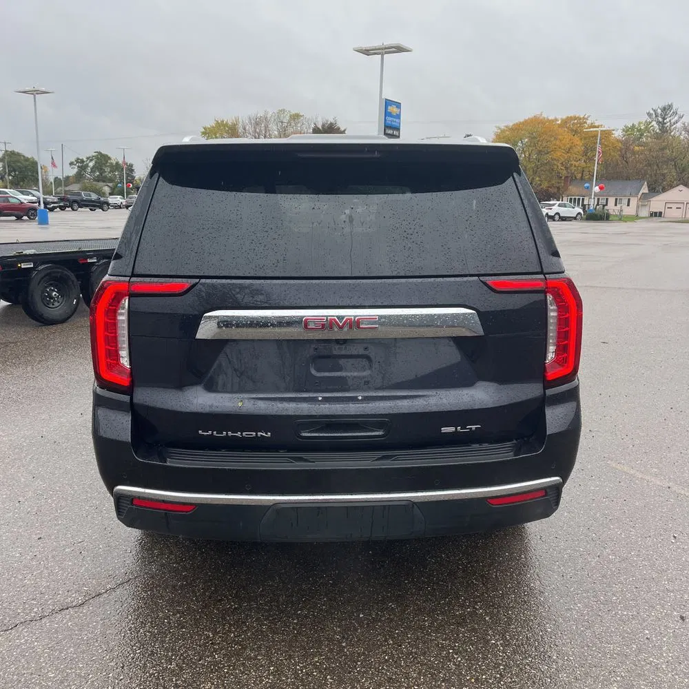 2024 GMC Yukon SLT