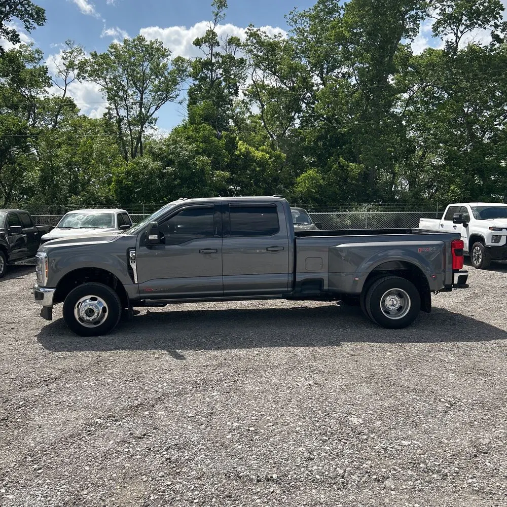 2024 Ford F350 S/D Lariat