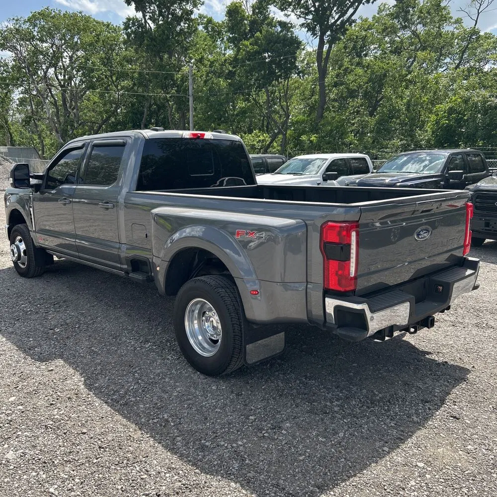 2024 Ford F350 S/D Lariat