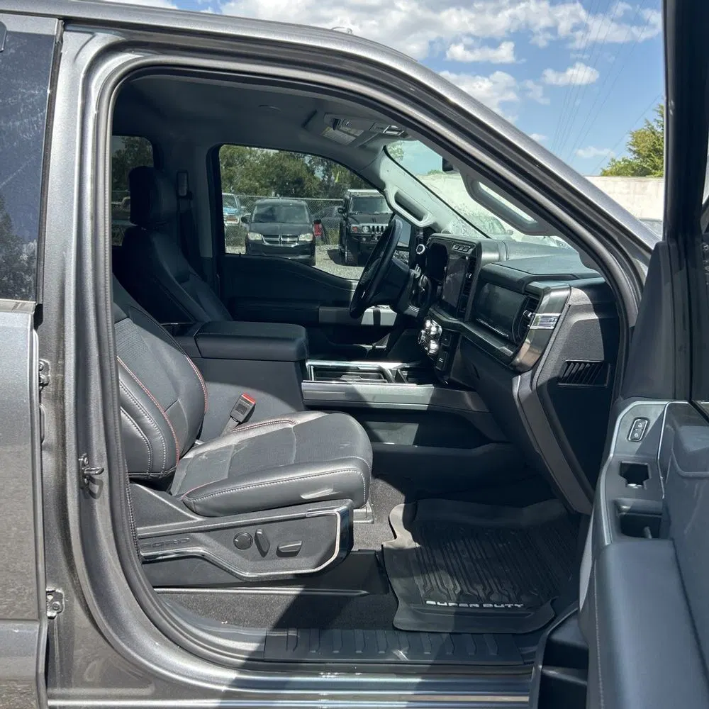 2024 Ford F350 S/D Lariat