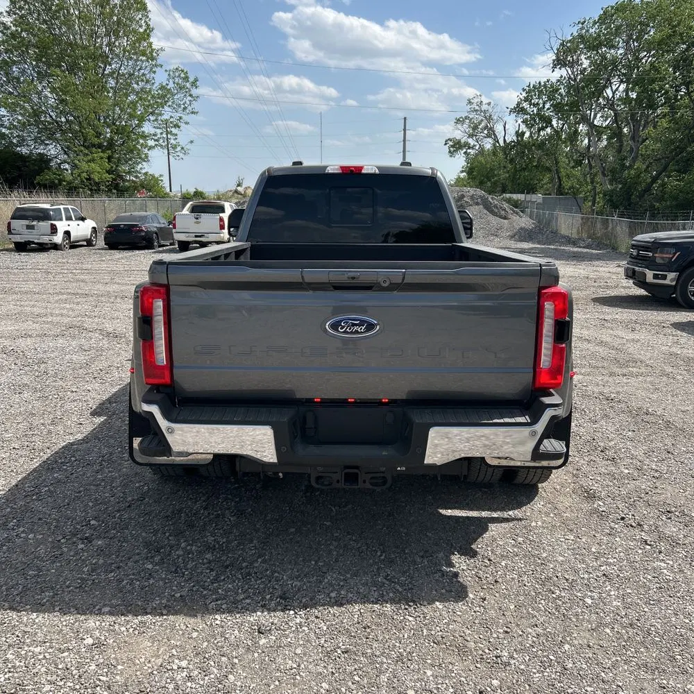 2024 Ford F350 S/D Lariat