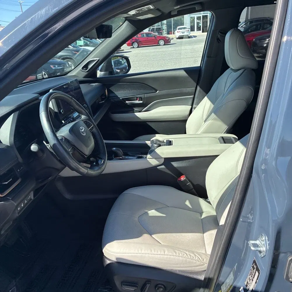 2024 Toyota Grand Highlander Hybrid MAX Platinum