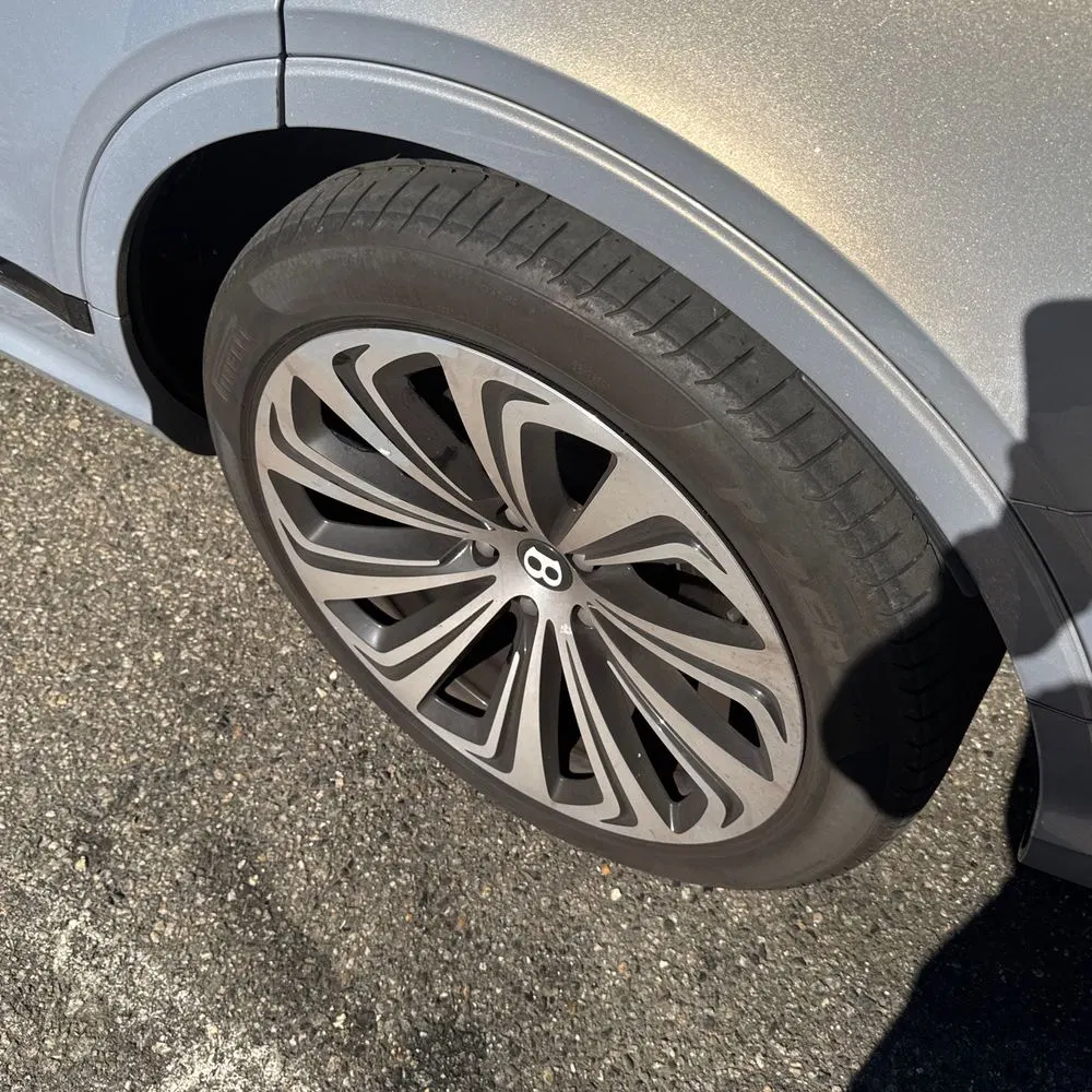 2021 Bentley Bentayga V8