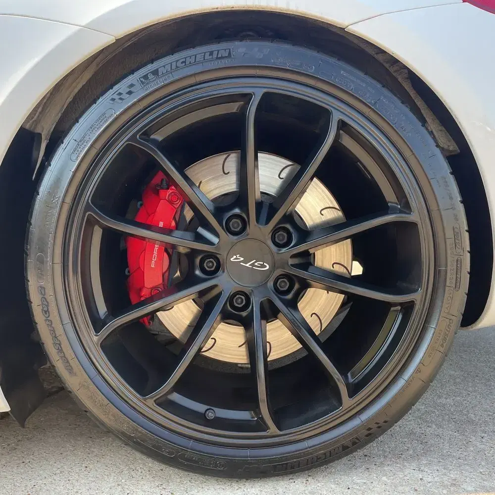 2016 Porsche Cayman GT4