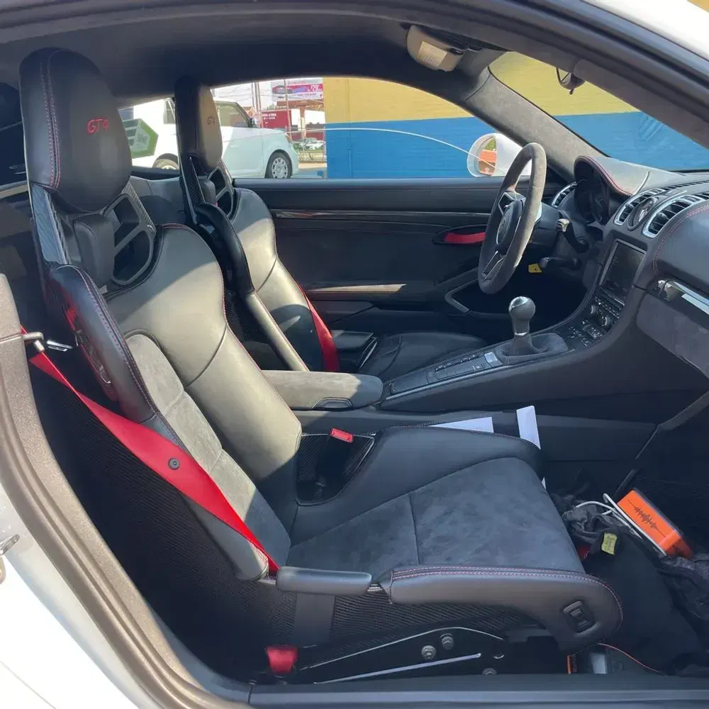 2016 Porsche Cayman GT4