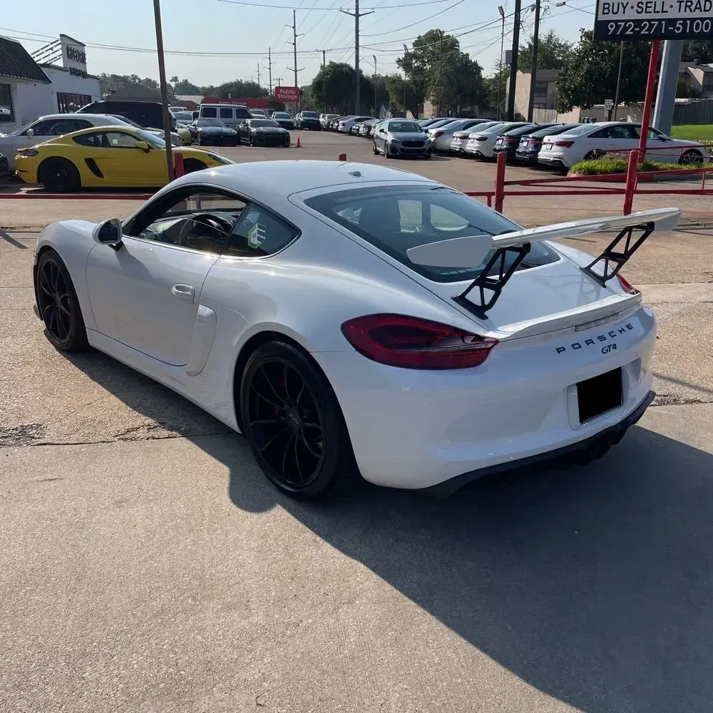 2016 Porsche Cayman GT4
