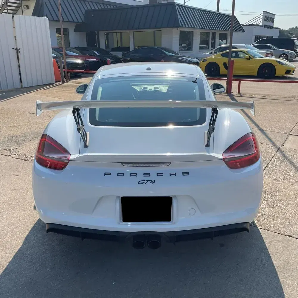 2016 Porsche Cayman GT4
