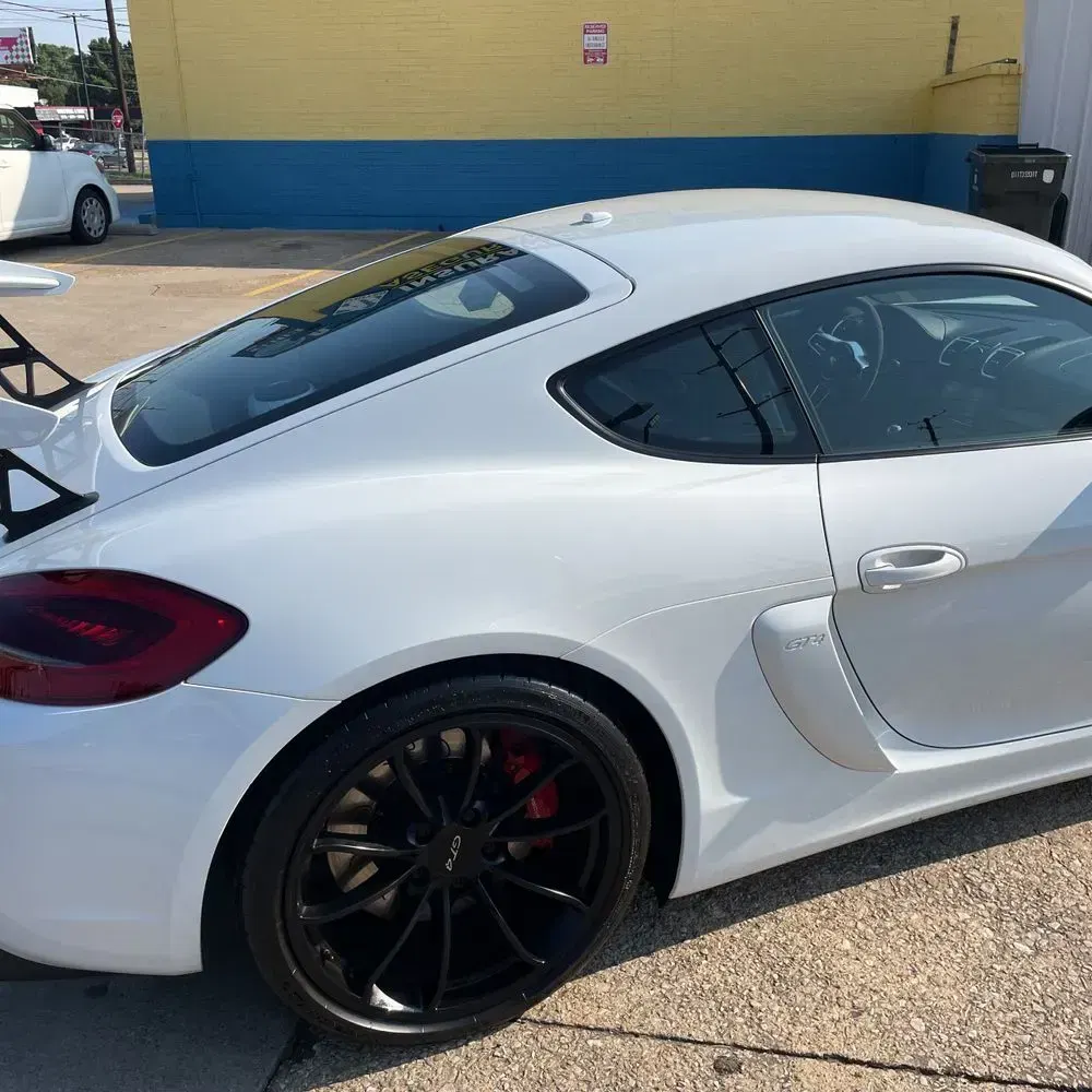 2016 Porsche Cayman GT4