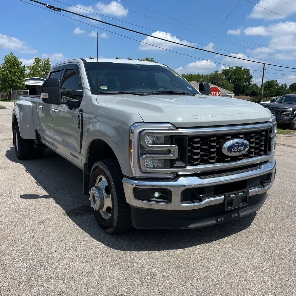 2025 Ford F-350 Super Duty Lariat
