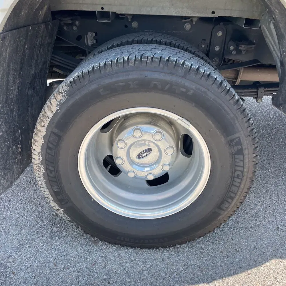 2025 Ford F-350 Super Duty Lariat