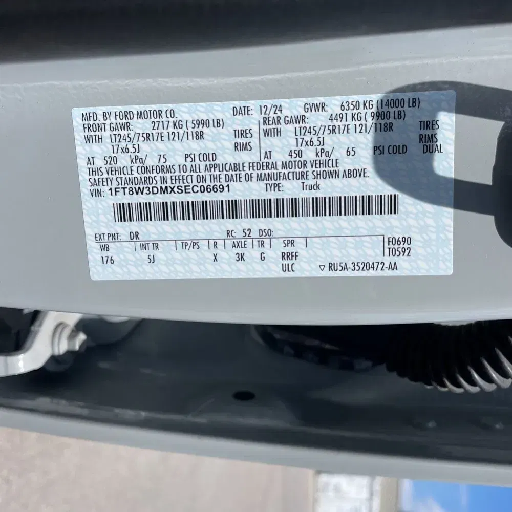 2025 Ford F-350 Super Duty Lariat