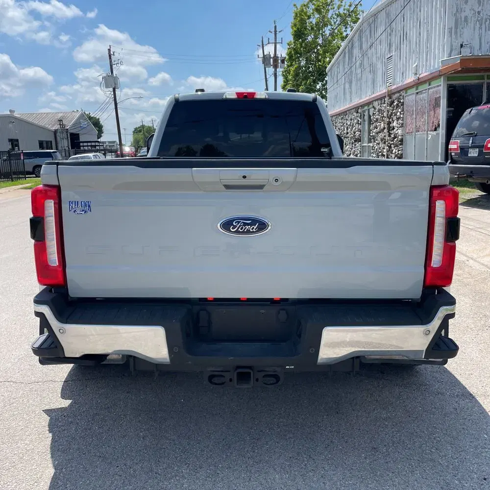 2025 Ford F-350 Super Duty Lariat