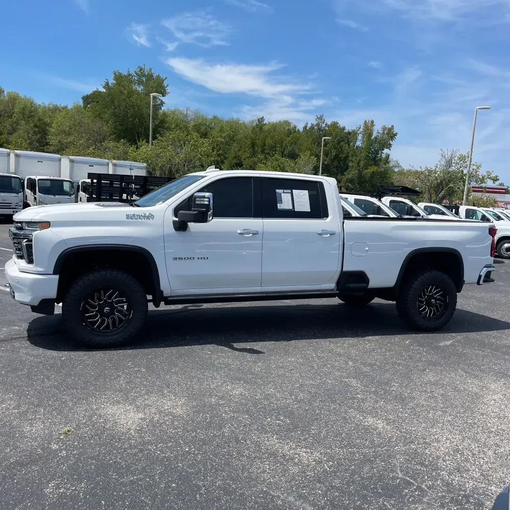 2022 Chevrolet Silverado 3500HD High Country